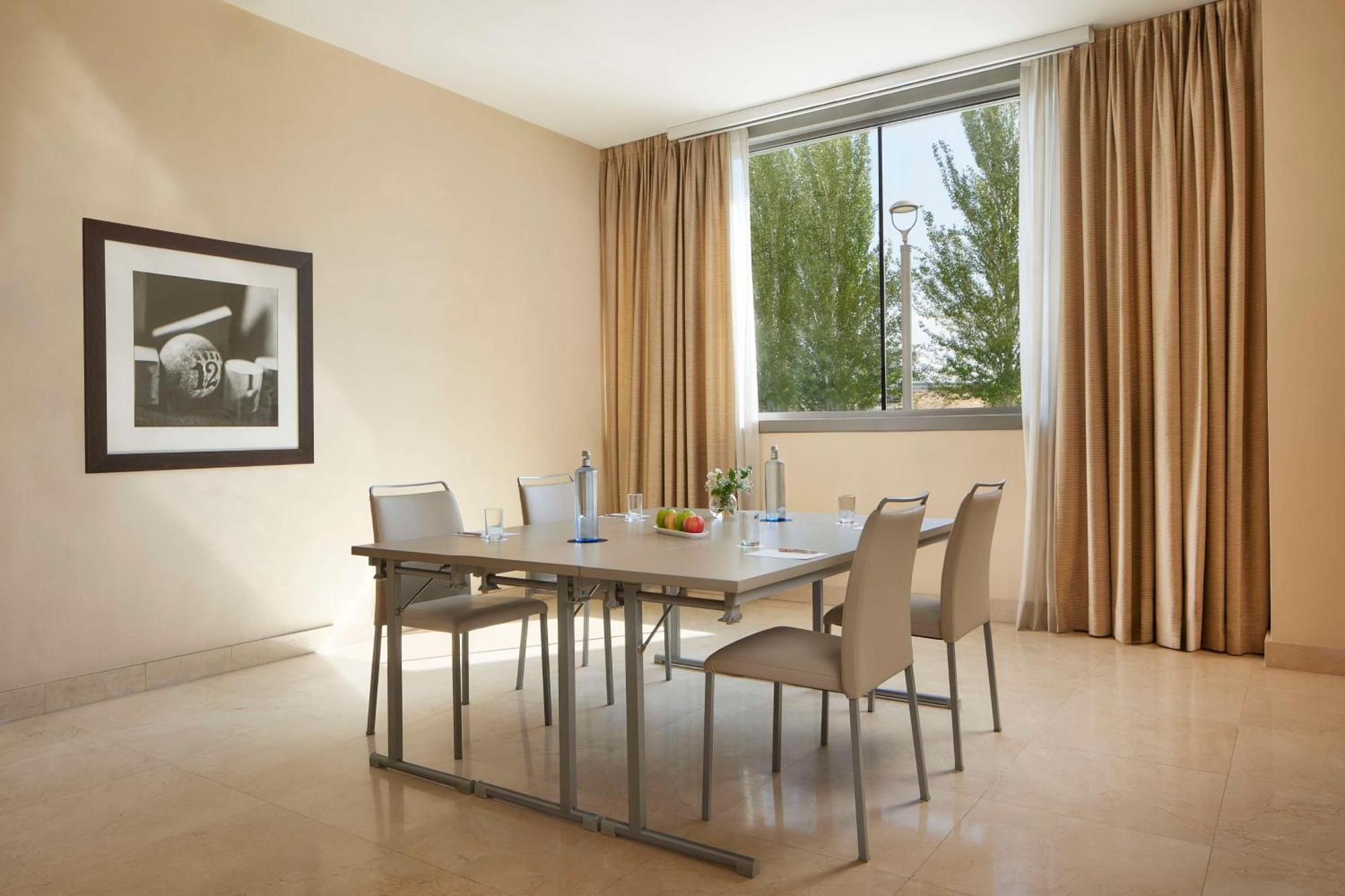 Hotel Nh Alcorcón Esterno foto