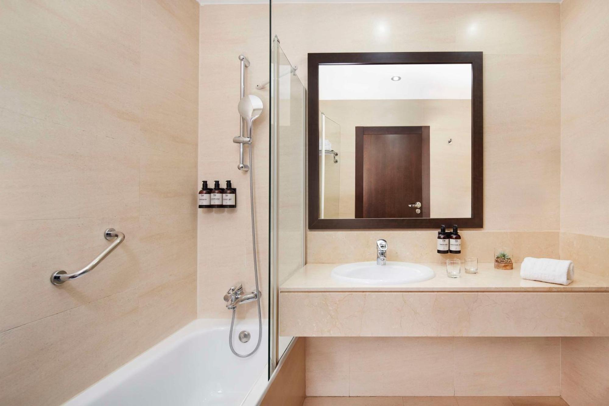 Hotel Nh Alcorcón Esterno foto